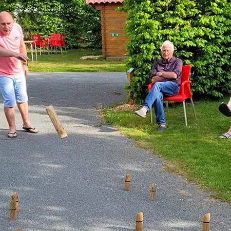 Mobil-home Confortable Avec Terrasse Pour 6 Personnes - Api-1-52-523 Chaille-Les-Marais