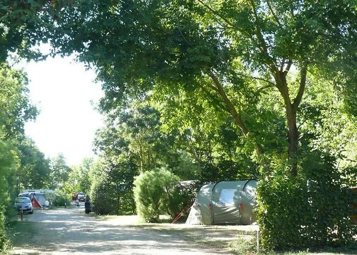 Kamp alanı Mobil-home Confortable Avec Terrasse Pour 6 Personnes - Api-1-52-523 *