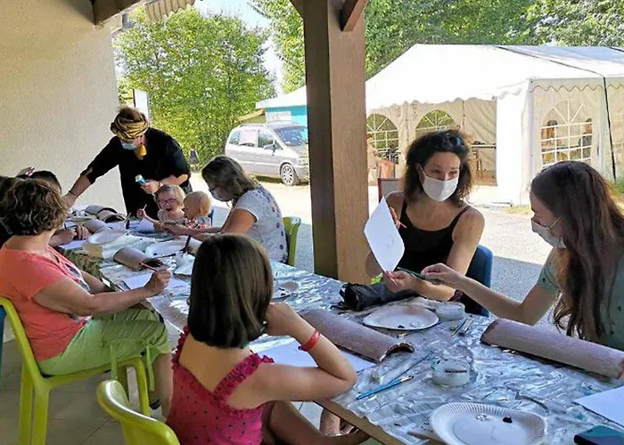 Mobil-home Confortable Avec Terrasse Pour 6 Personnes - Api-1-52-523 Chaille-Les-Marais