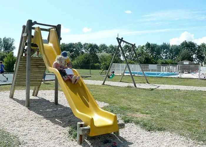 Kamp alanı Mobil-home Confortable Avec Terrasse Pour 6 Personnes - Api-1-52-523